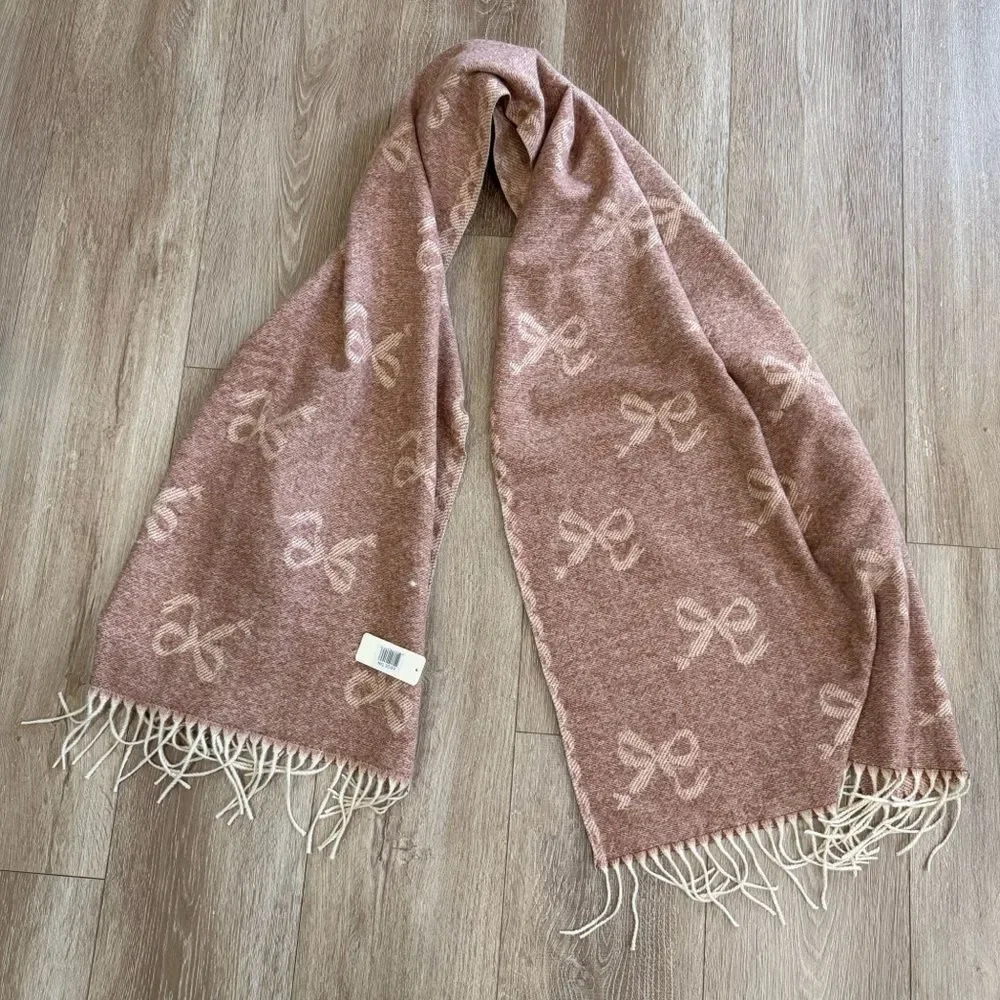 NWT Bow Pattern Fringe Scarf Tan